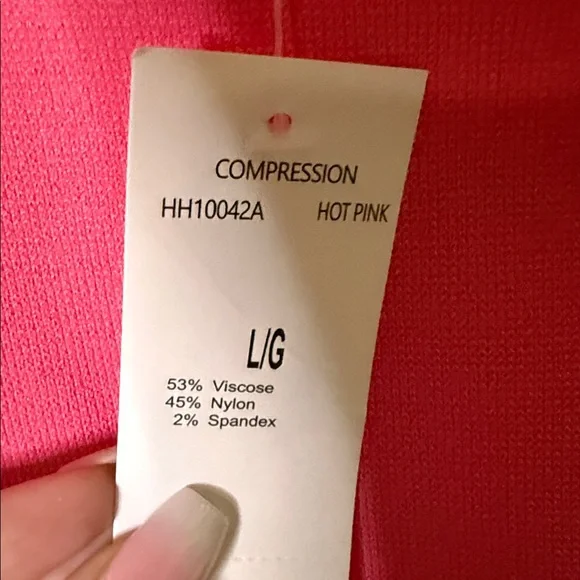 House of Harlow 1960 Two-Piece Hot Pink Compression Set - Picture 12 of 12